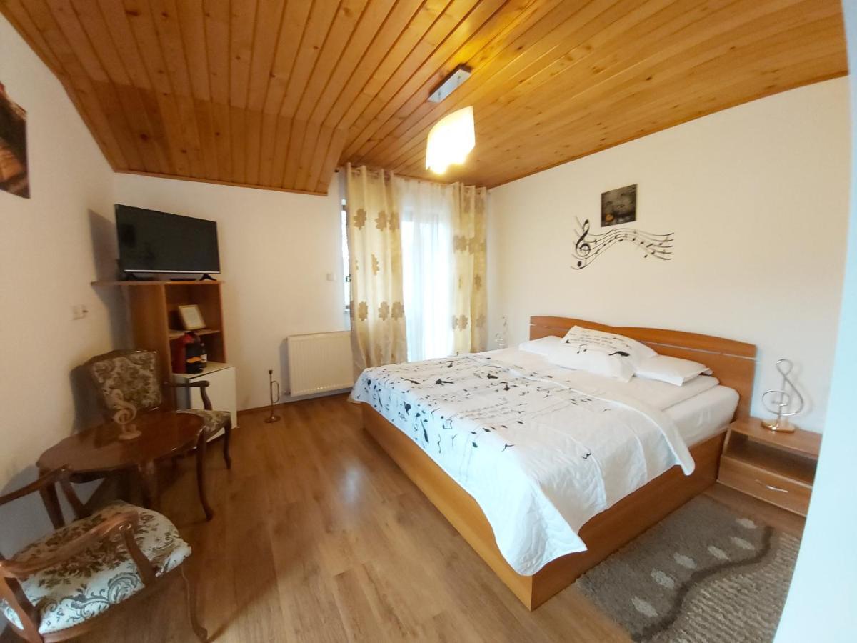De Inchiriat Cascada Buşteni