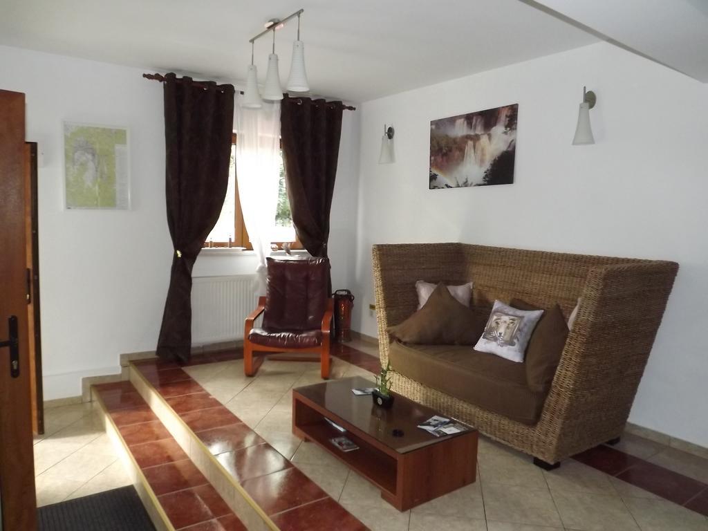 De Inchiriat Cascada 3* Buşteni