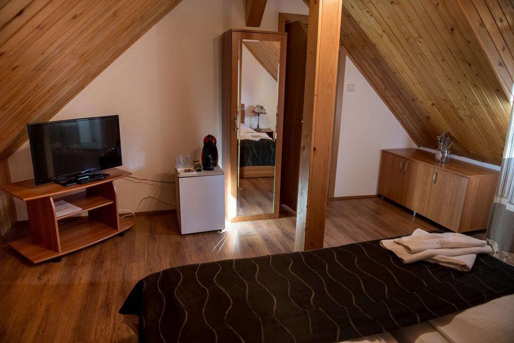 De Inchiriat Cascada Guest house