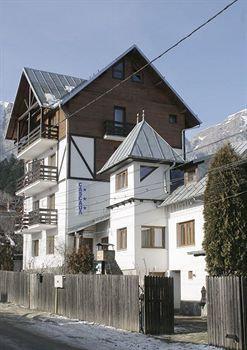 De Inchiriat Cascada Guest house Busteni